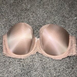 Lace Strapless Bra in Nude